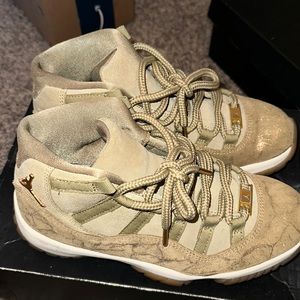2018 Wmns Air Jordan 11 Retro 'Olive